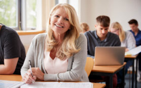 Portrait,Of,Mature,Woman,Attending,Adult,Education,Class