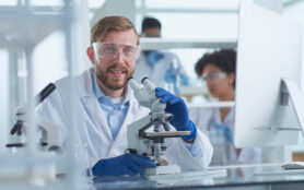 In,A,Modern,Laboratory,Research,Scientist,Conducts,Experiments