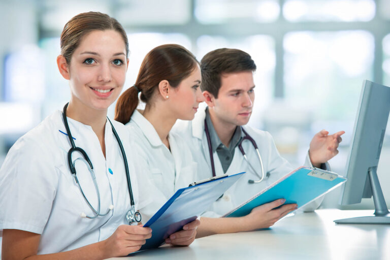 Group,Of,Medical,Students,Studying,In,Classroom