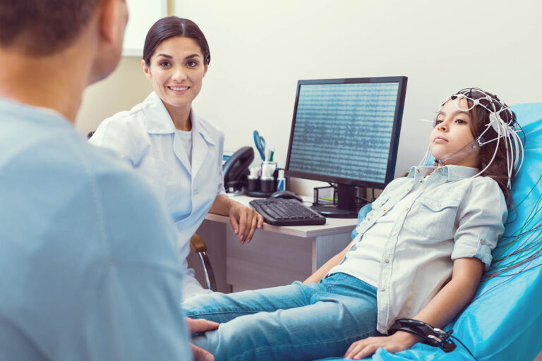 Stressed,Moment.,Smiling,Female,Doctor,Smiling,To,A,Father,While